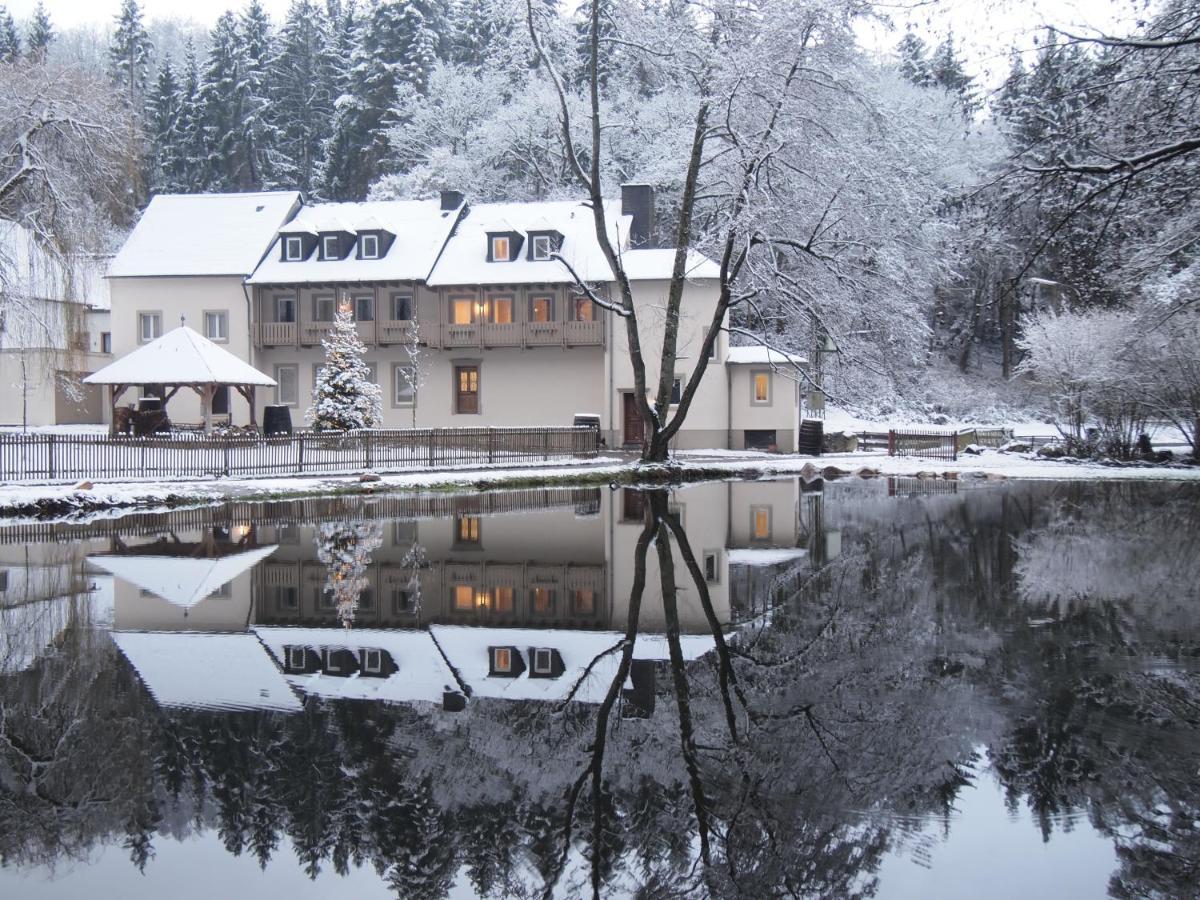 Alte Baeckerei Apartment Bescheid Bagian luar foto