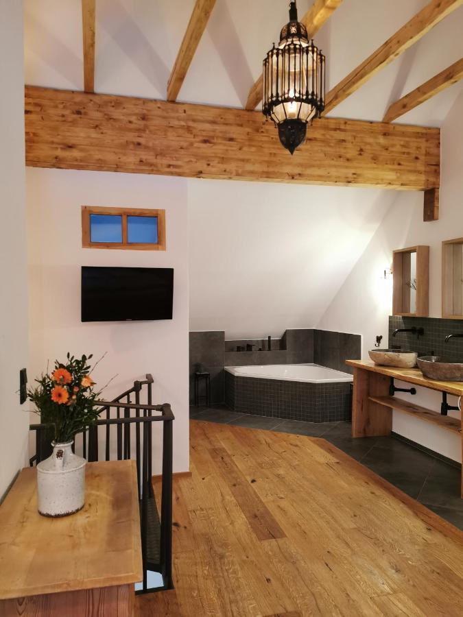 Alte Baeckerei Apartment Bescheid Bagian luar foto